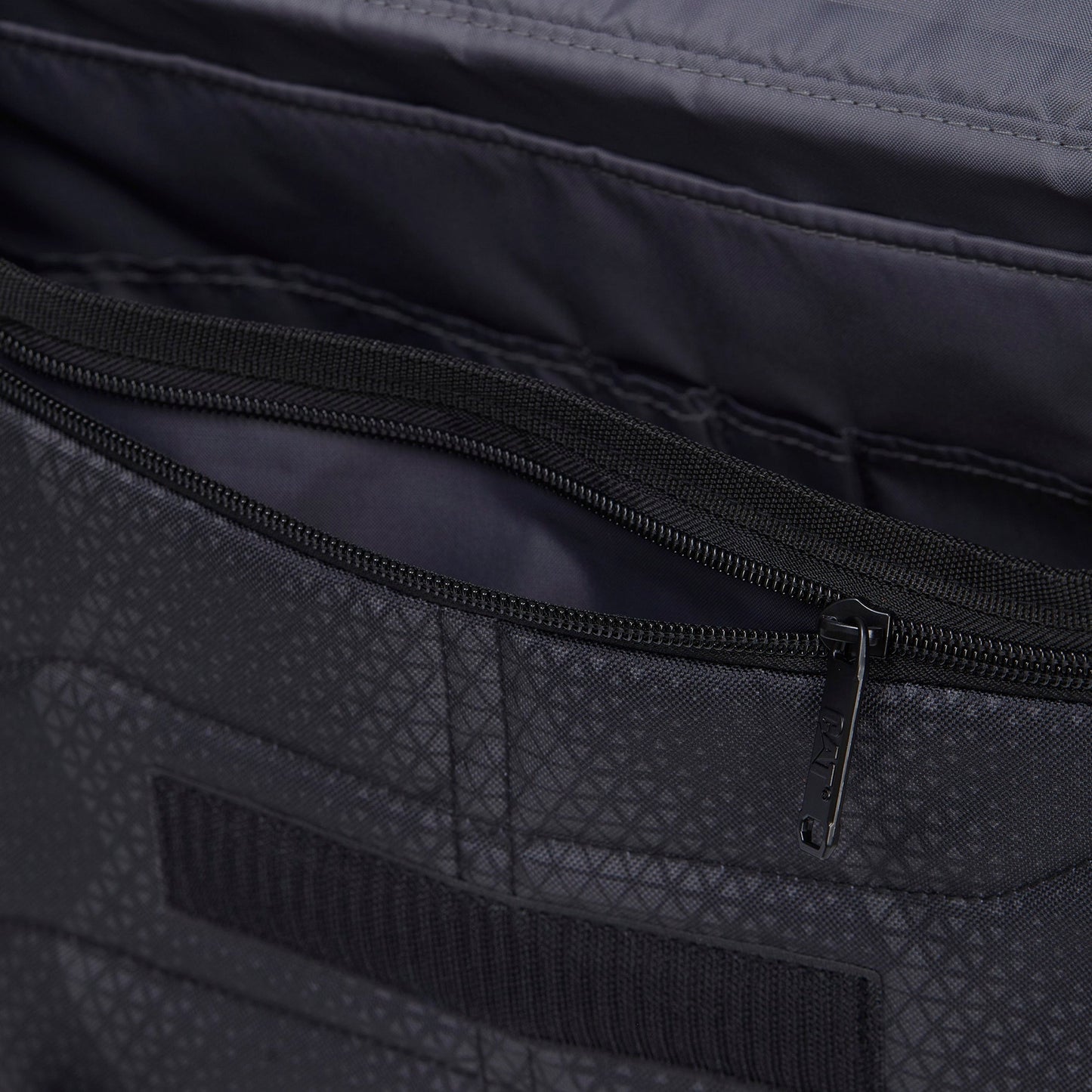 ROMAN MESSENGER BAG CASUAL BLACK UNISEX